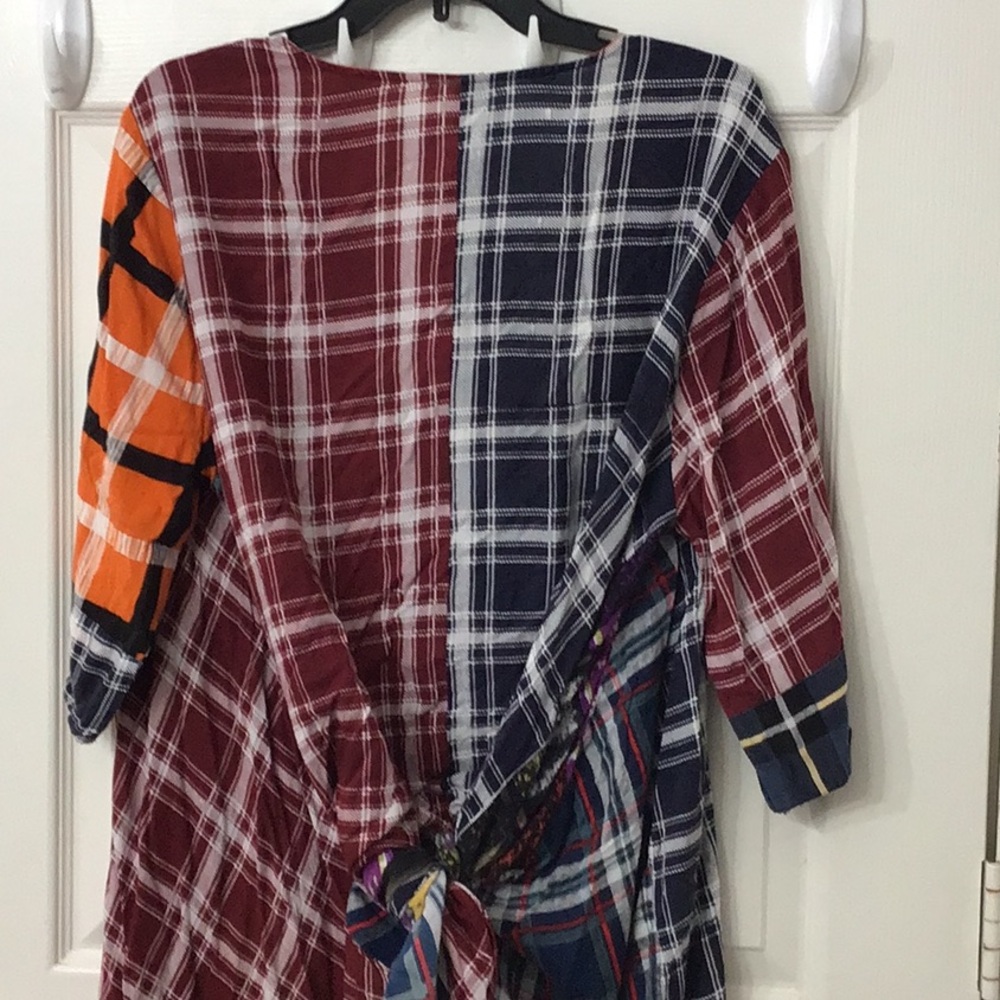 New patchwork boho style asymmetrical shirt from Sacred Threads. Size S/M. - Picture 4 of 4